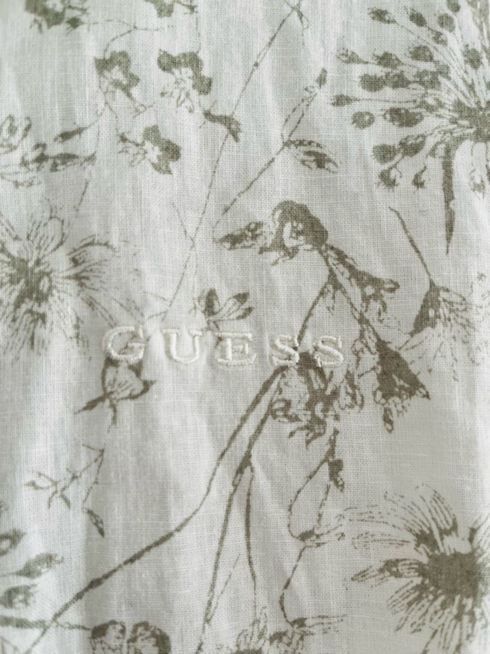 GUESS Sage Green Floral Linen Blend Short Sleeve Button Down Shirt - Picture 2 of 8